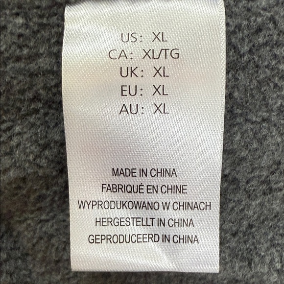 Nautica Dog puffer jacket with removeable faux fur hood. Size XL. Pinks & Gray. - Picture 12 of 16